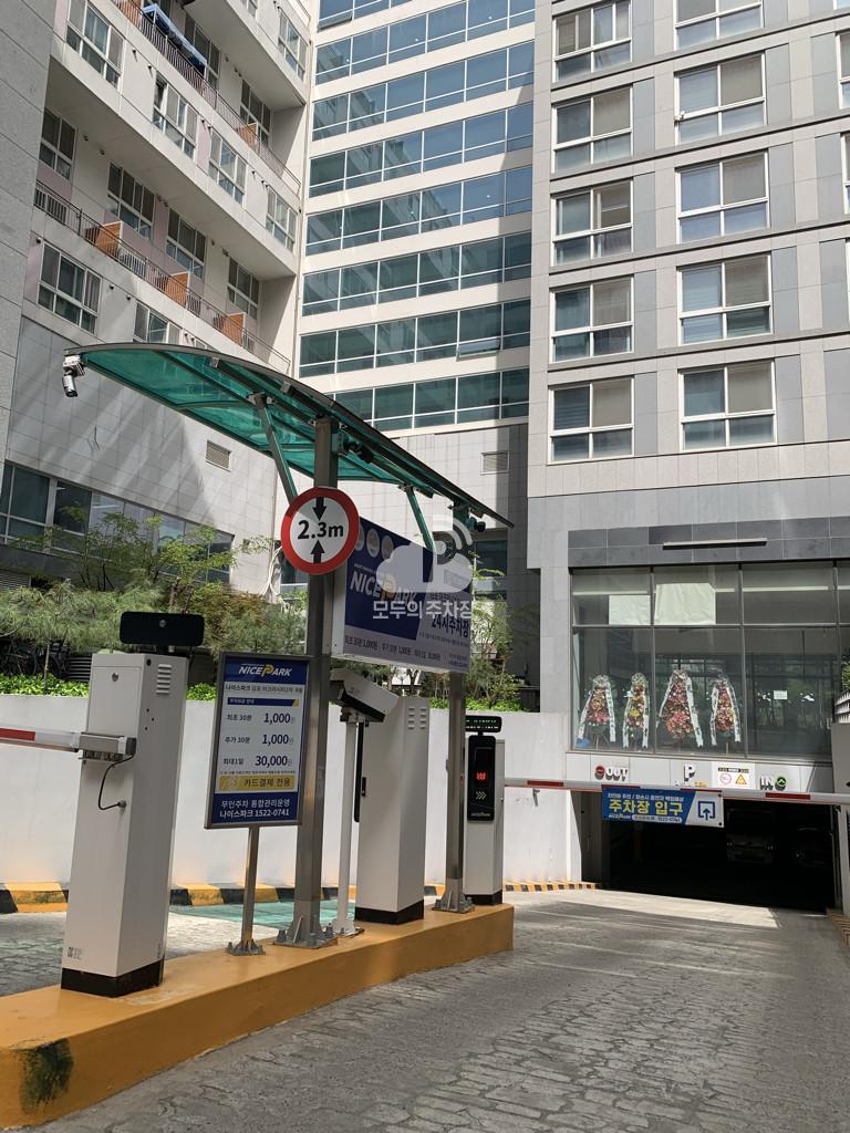 나이스파크 김포 아크라시티2차 R동 주차장 이미지 3