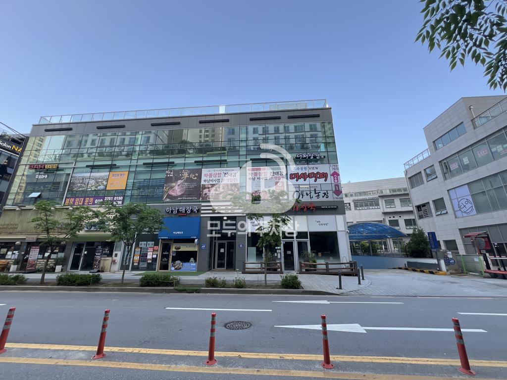 케이엠파크 골든타임 주차장 이미지 2