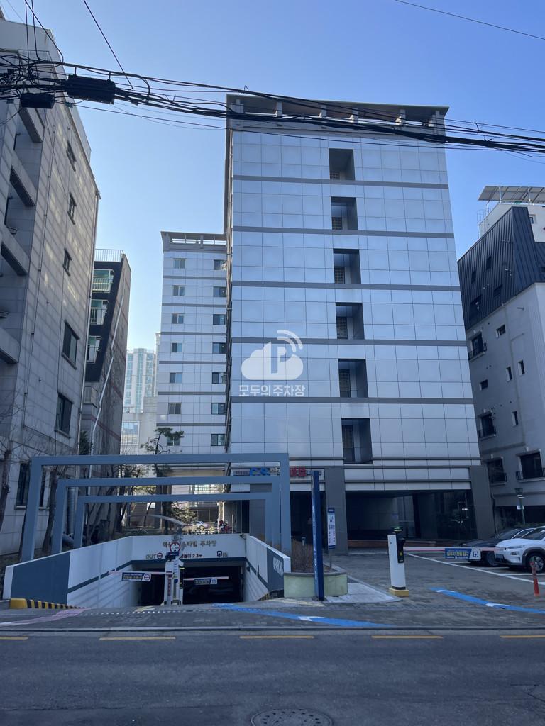 나이스파크 역삼 이스타빌 지하 주차장 이미지 1