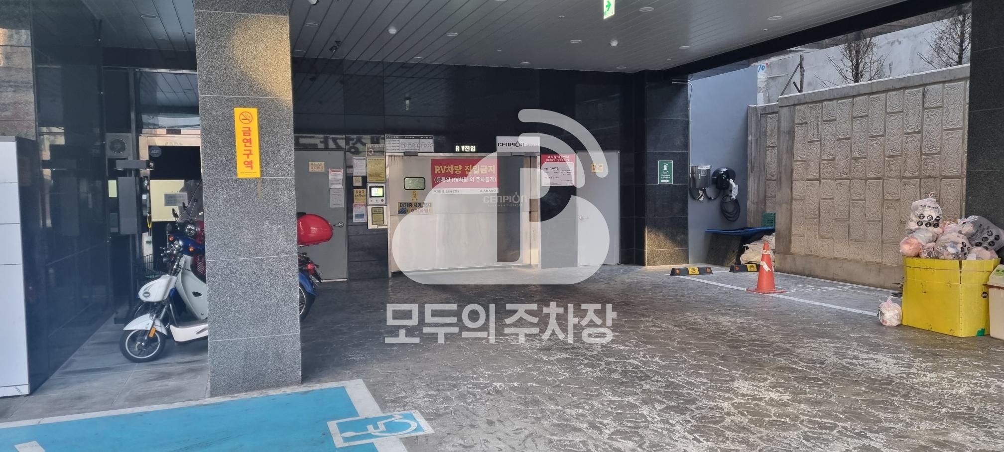 아마노 메트하임신당역오피스텔 주차장 이미지 3