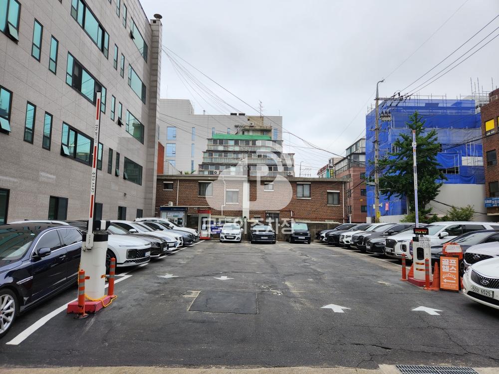 한국수입협회빌딩 민영 주차장 이미지 1