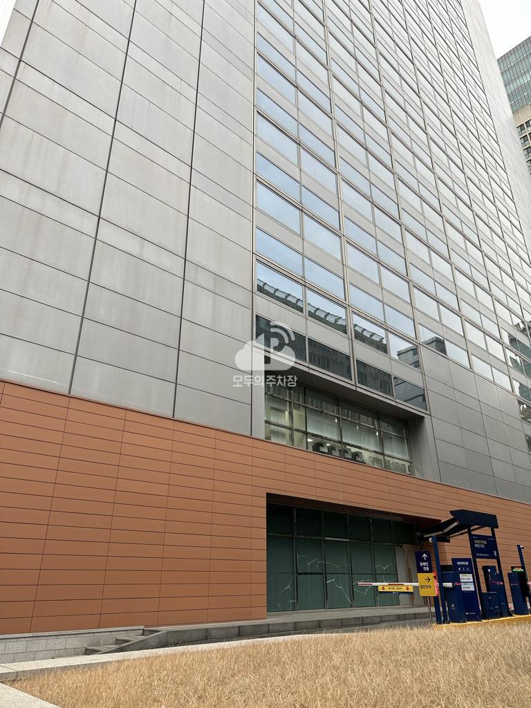 케이엠파크 대치타워 주차장 이미지 1
