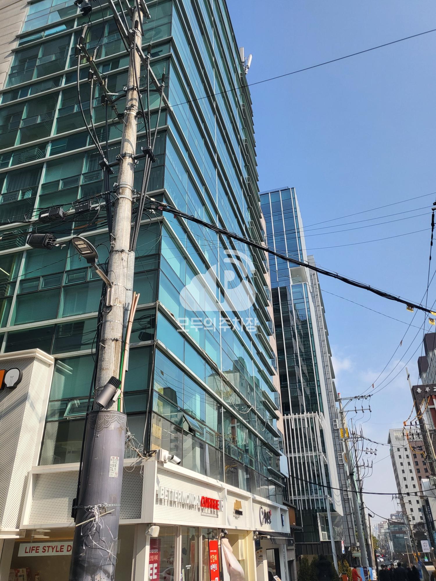 이노플레이타워 주차장 이미지 1