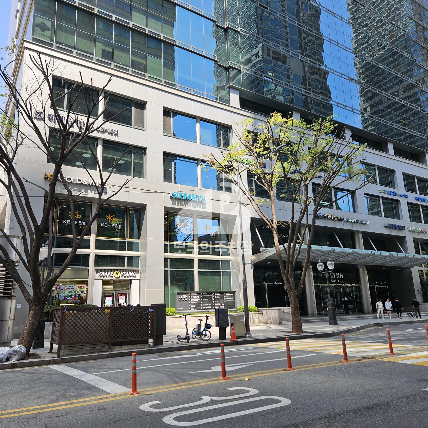 케이엠파크 린스퀘어 주차장 이미지 1