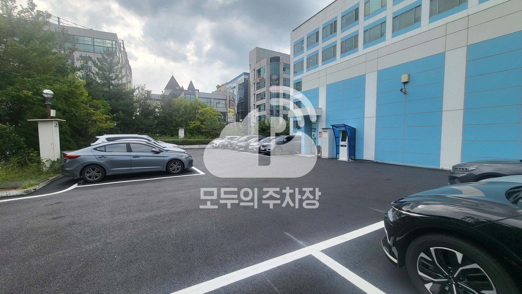 케이엠파크 충북기업진흥원 주차장 이미지 4