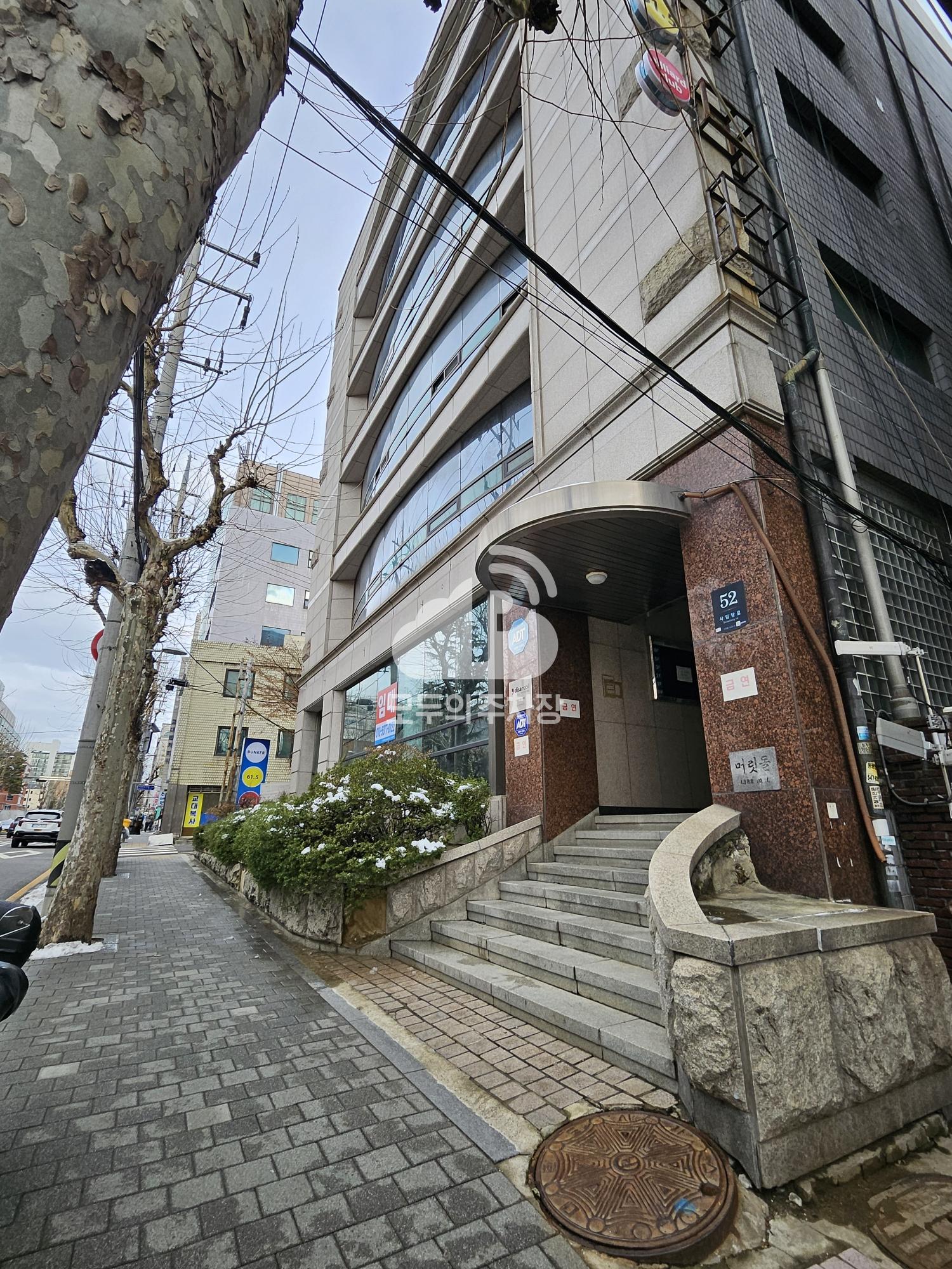 나이스파크 씨에스엠빌딩 주차장 이미지 1