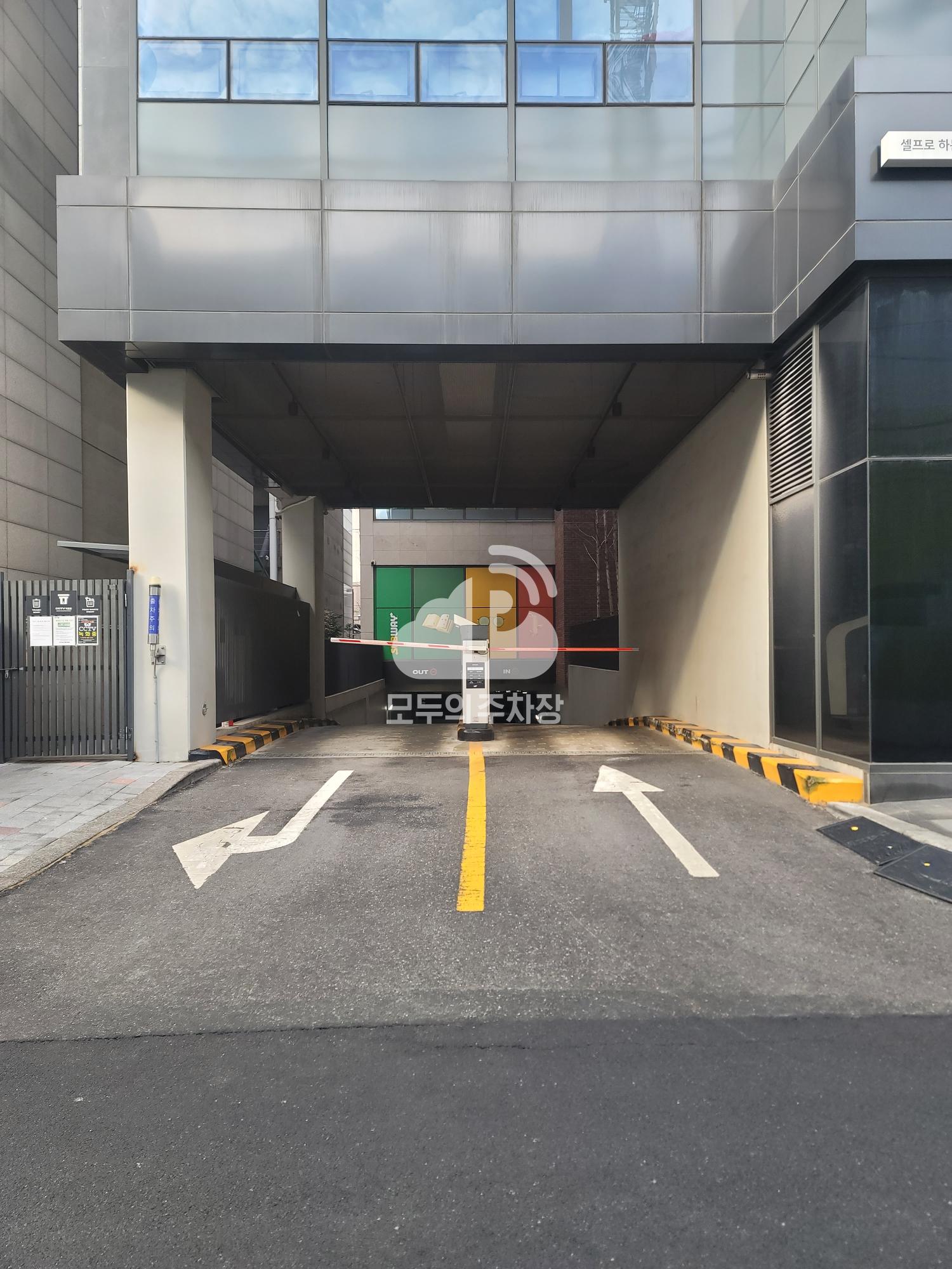 로프트원 태릉입구역 주차장 이미지 2