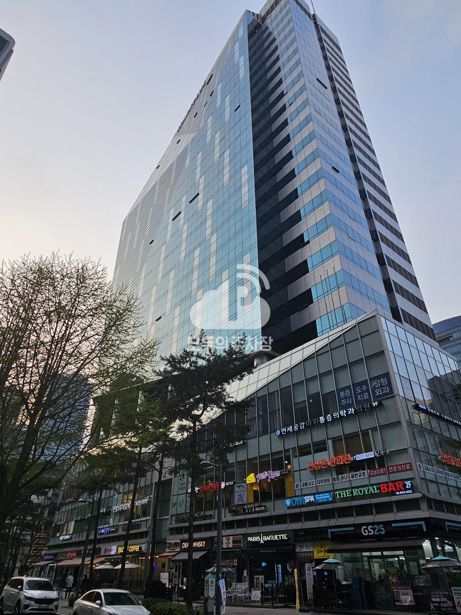 어반포트 을지로입구역 센터플레이스 주차장 이미지 1