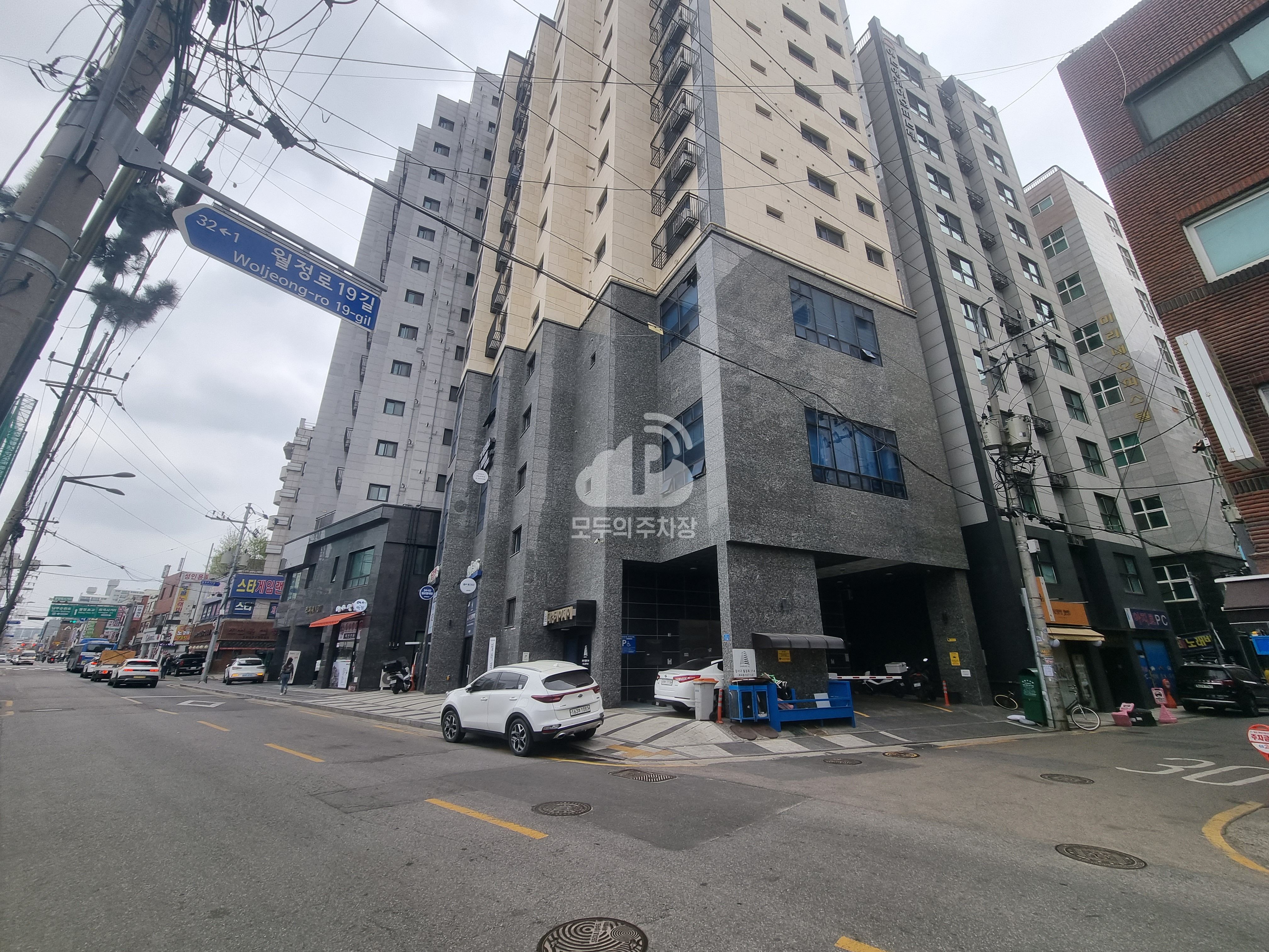 주차장 사진