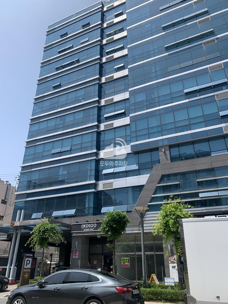 동아프라임밸리 주차장 이미지 1
