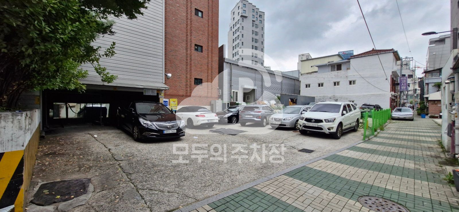 주차장 사진
