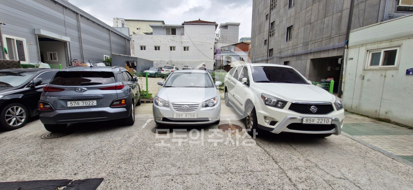 주차장 사진