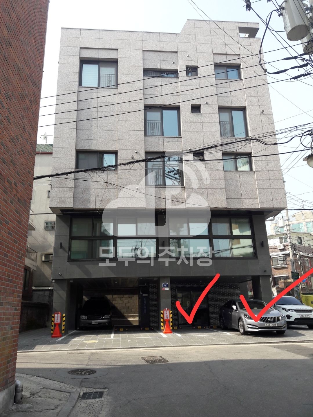 주차장 사진