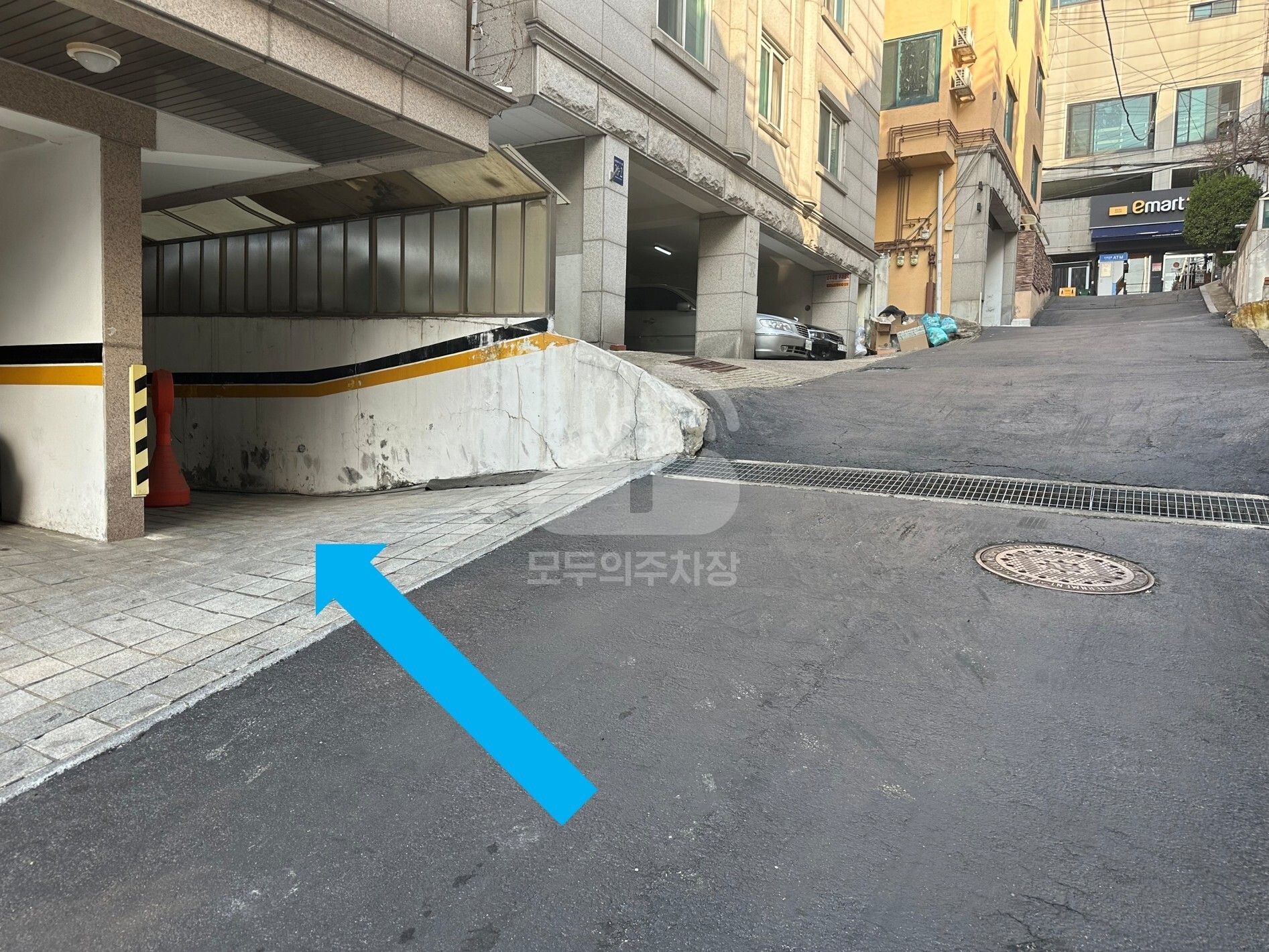주차장 사진