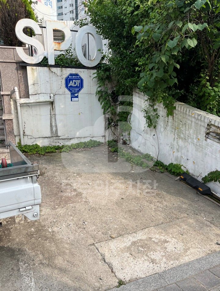주차장 사진
