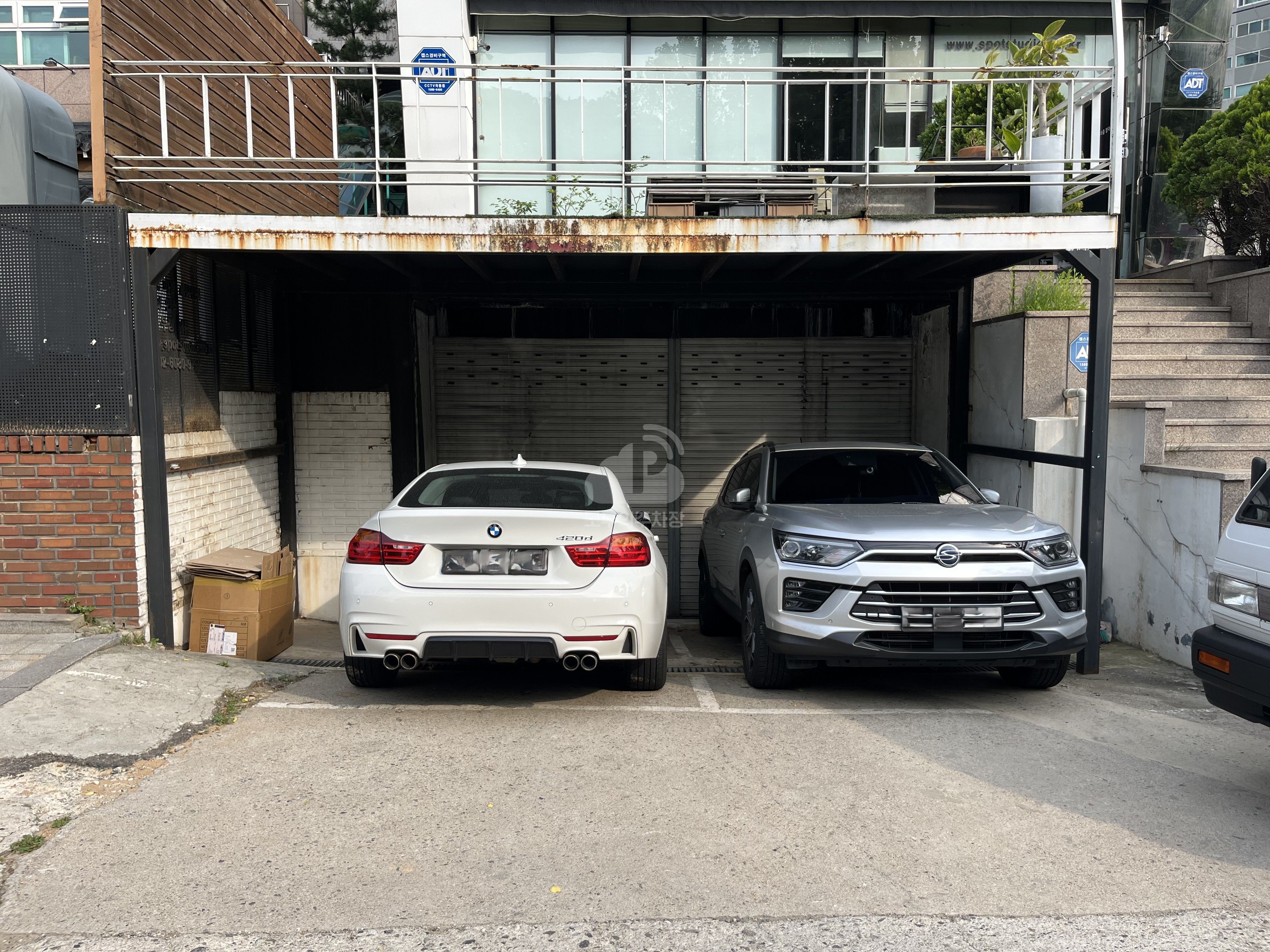 주차장 사진