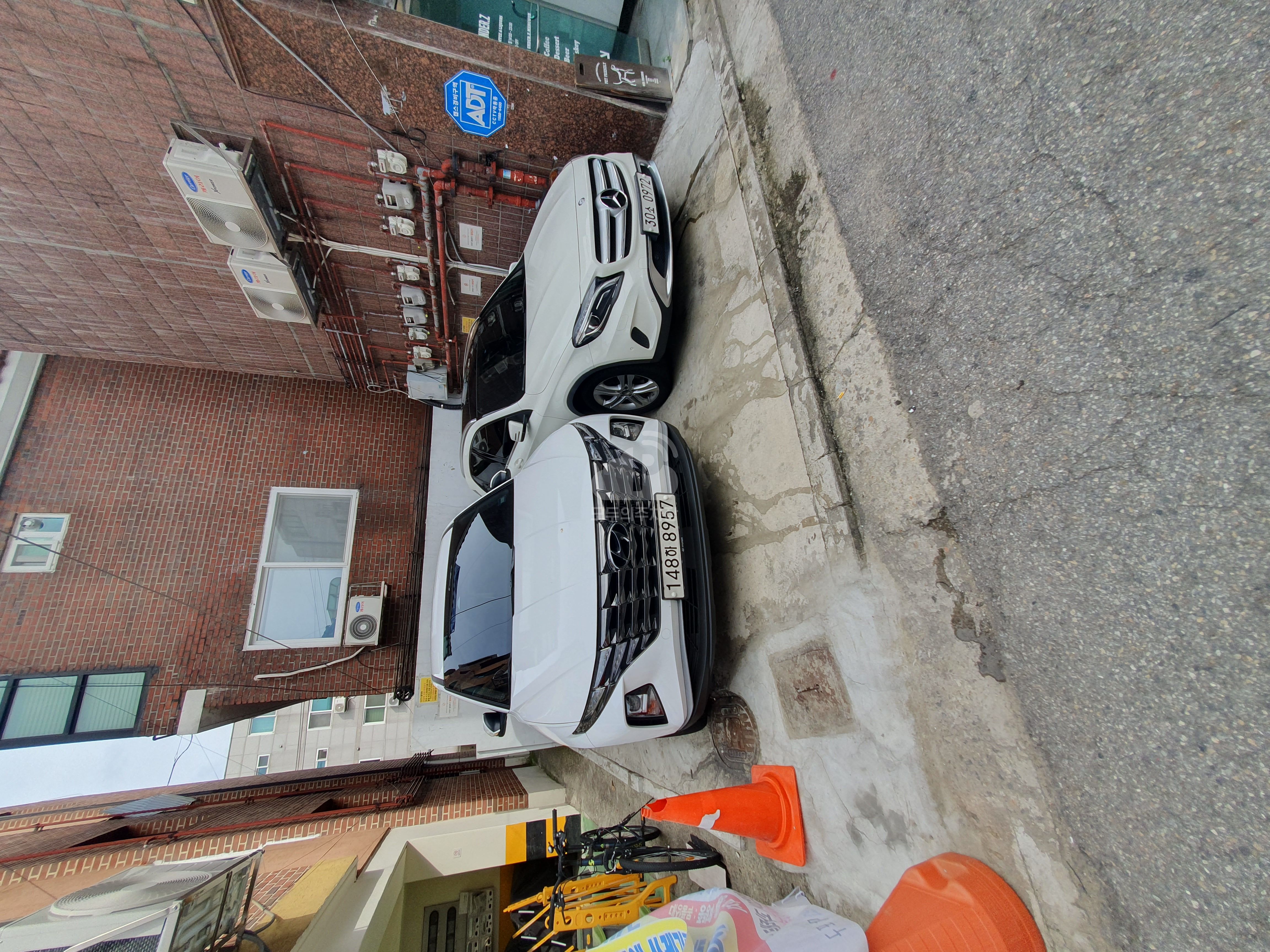 주차장 사진