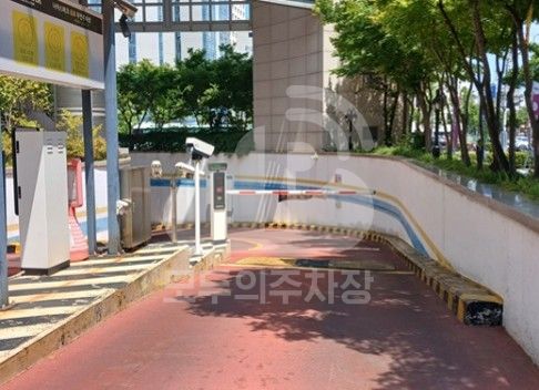 주차장 사진