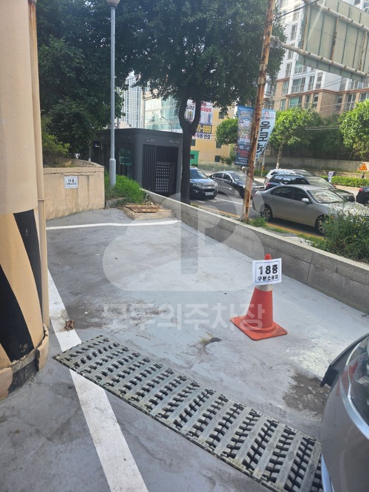 주차장 사진