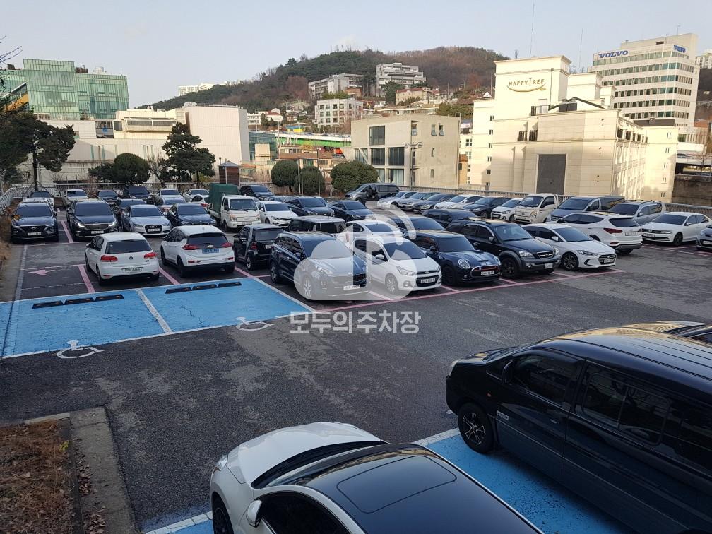 한강진역 공영 주차장 이미지 3