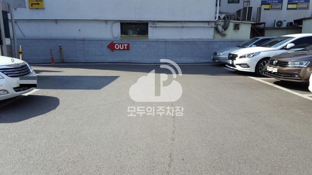 젬스빌딩 민영 주차장 이미지 4