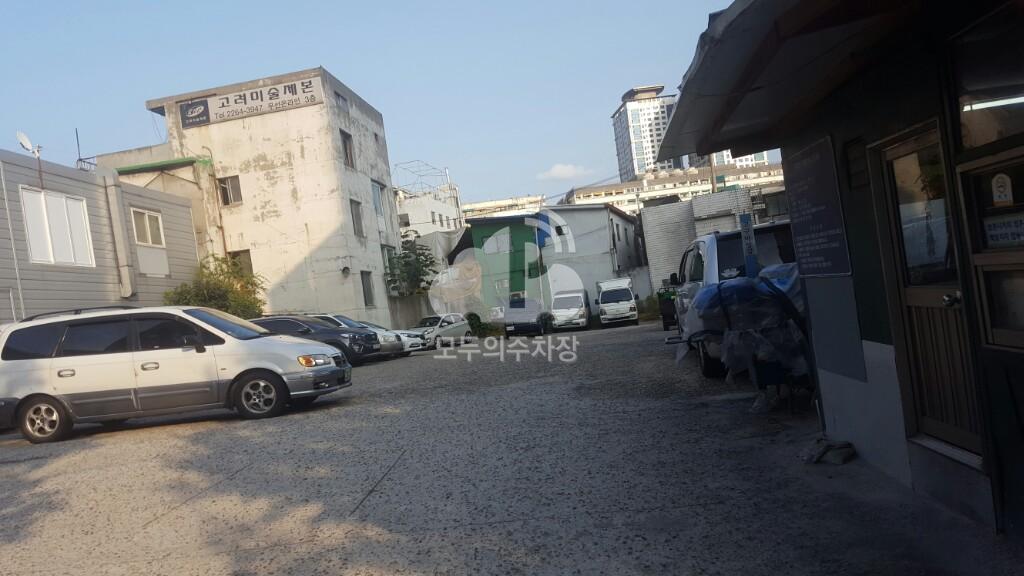 스카라 민영 주차장 이미지 3