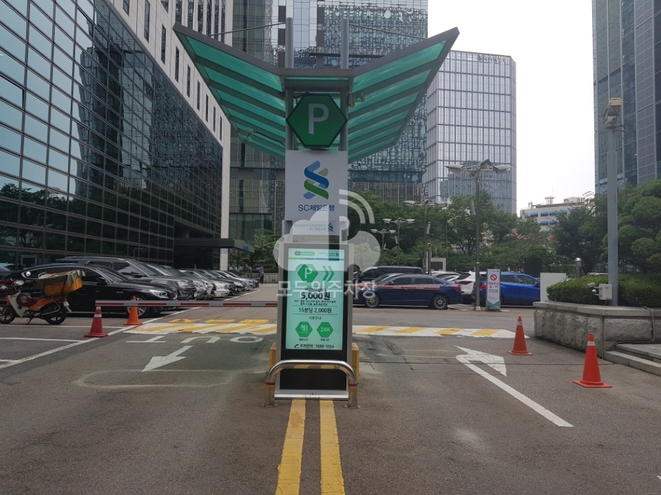 주차장 사진