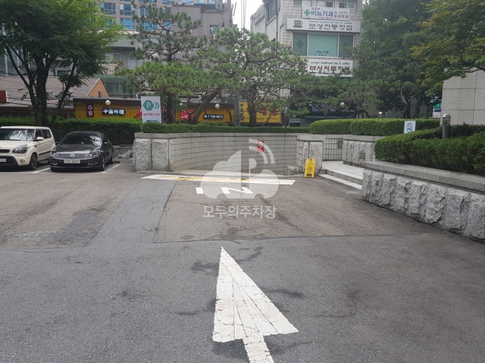 주차장 사진