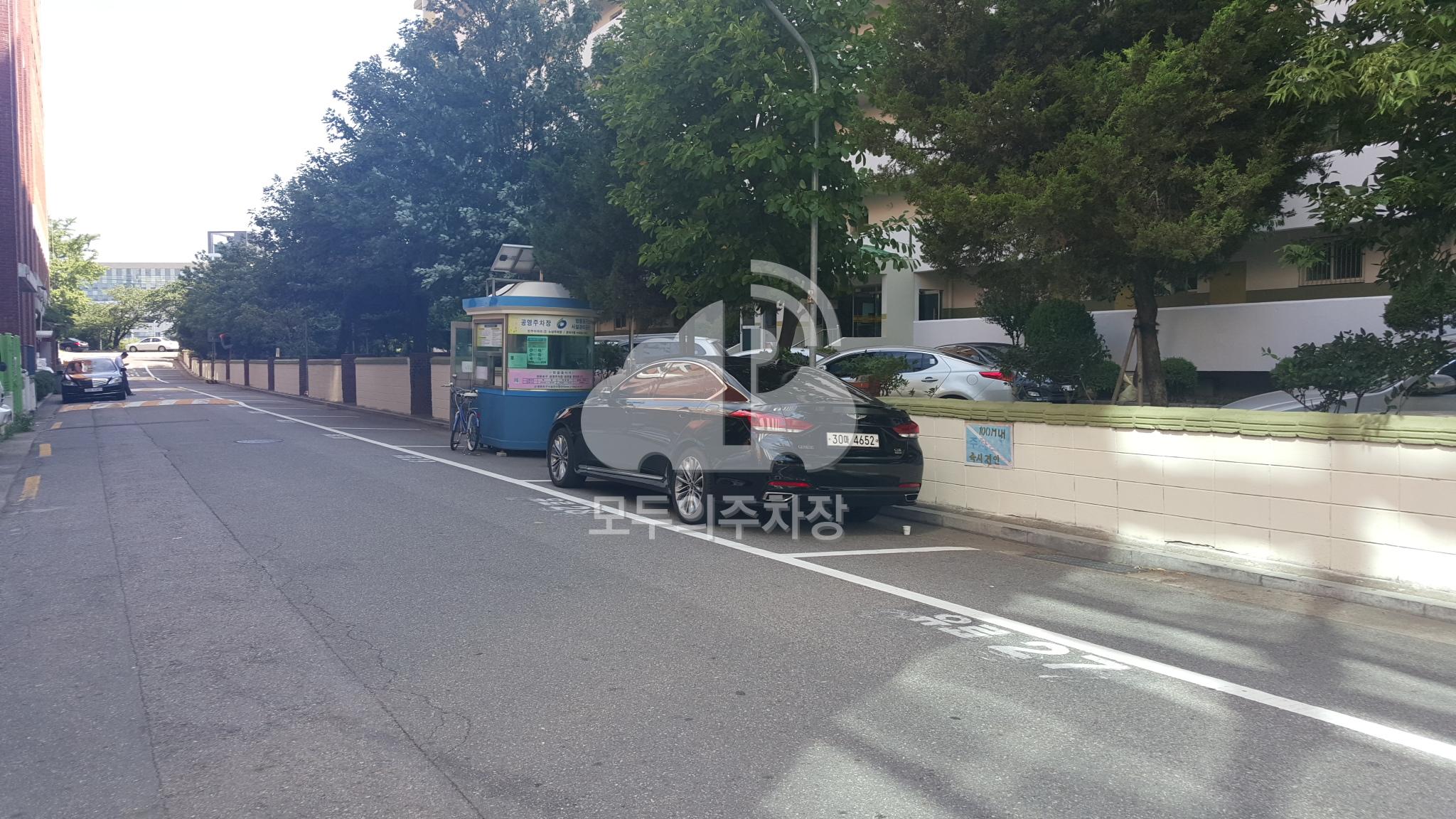 진주아파트옆 노상 공영 주차장 이미지 1