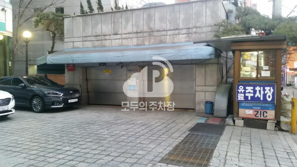 남경동빌딩 주차장 이미지 2