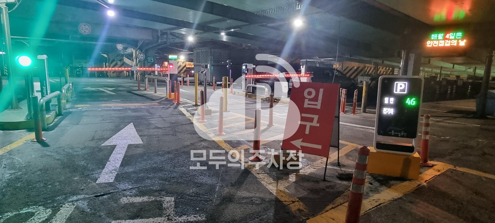 구로디지털단지역 환승 공영 주차장 이미지 3