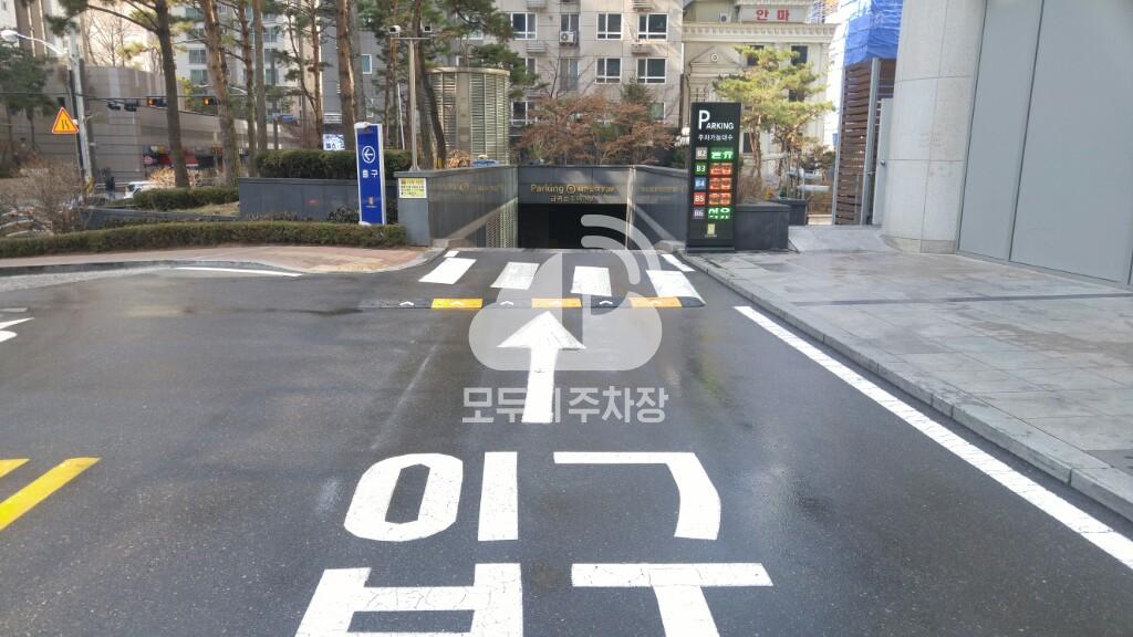한신인터밸리24 주차장 이미지 3
