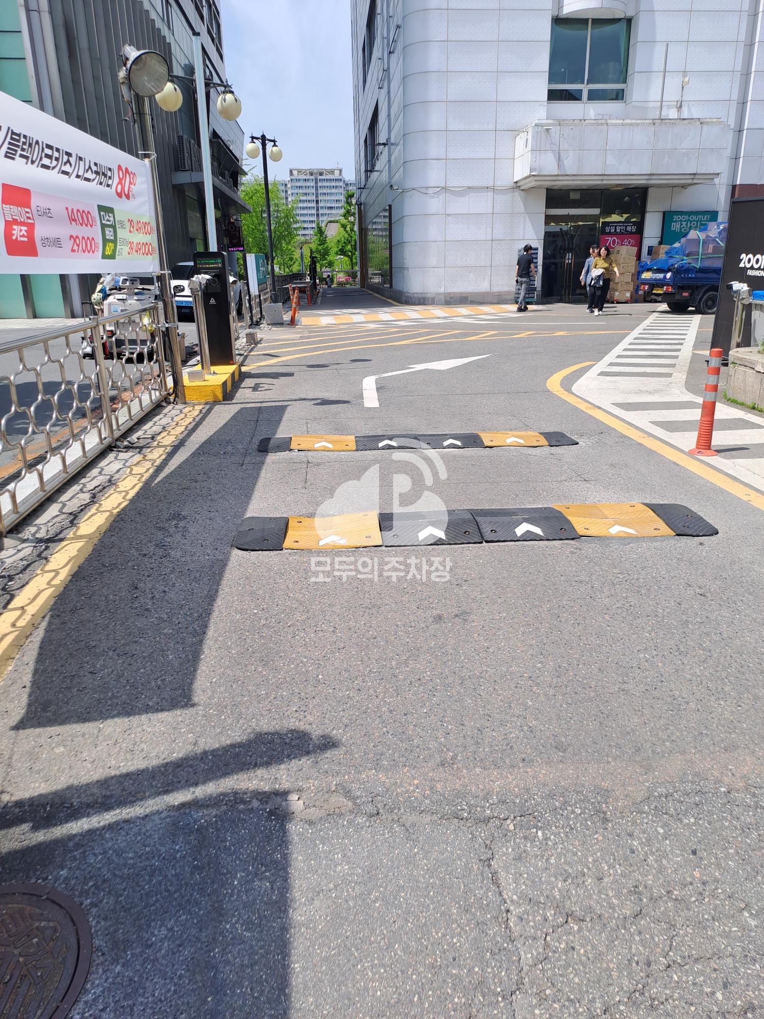 아마노 NC백화점중계점 주차장 이미지 2