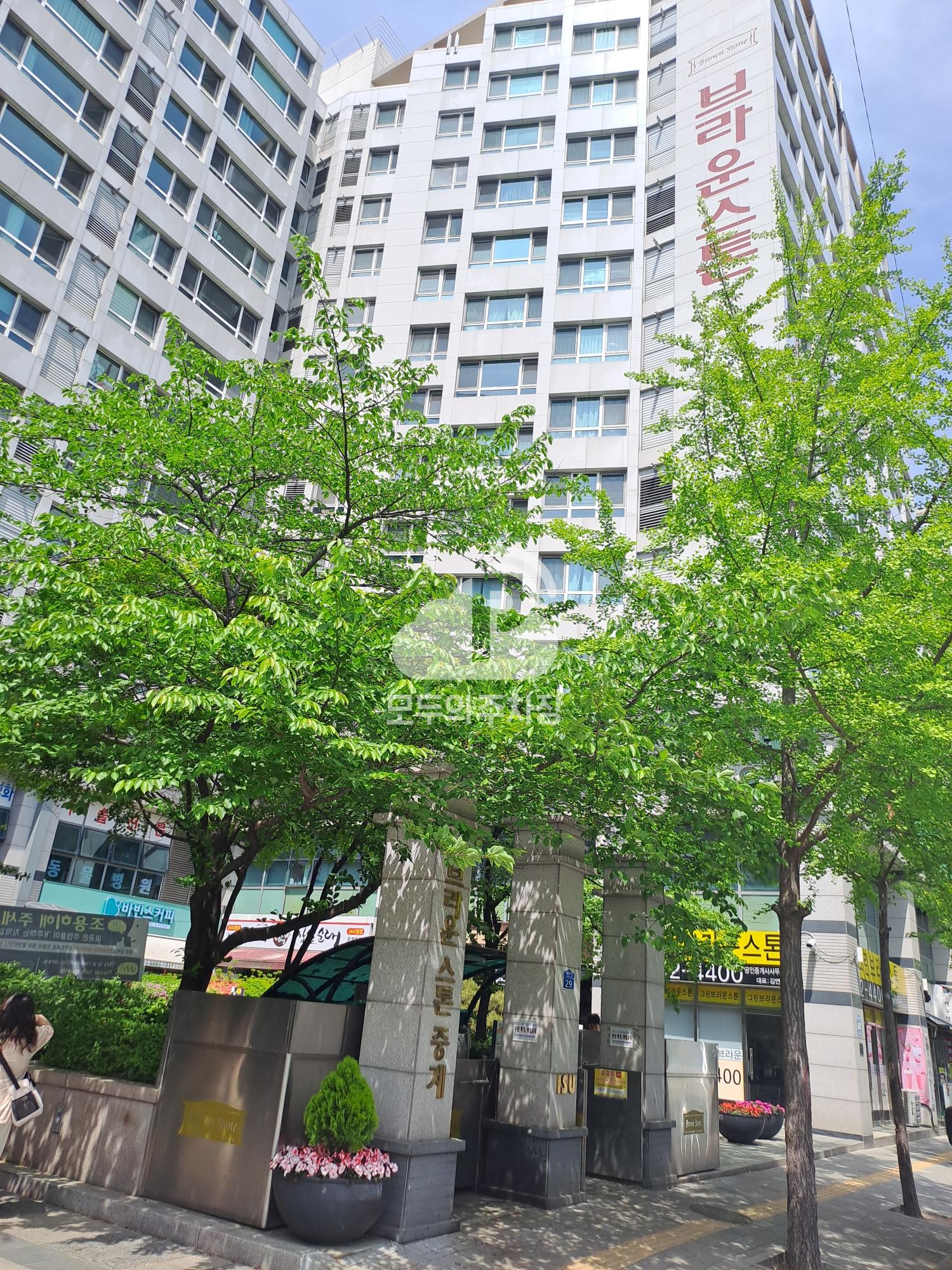 브라운스톤 중계 주차장 이미지 4