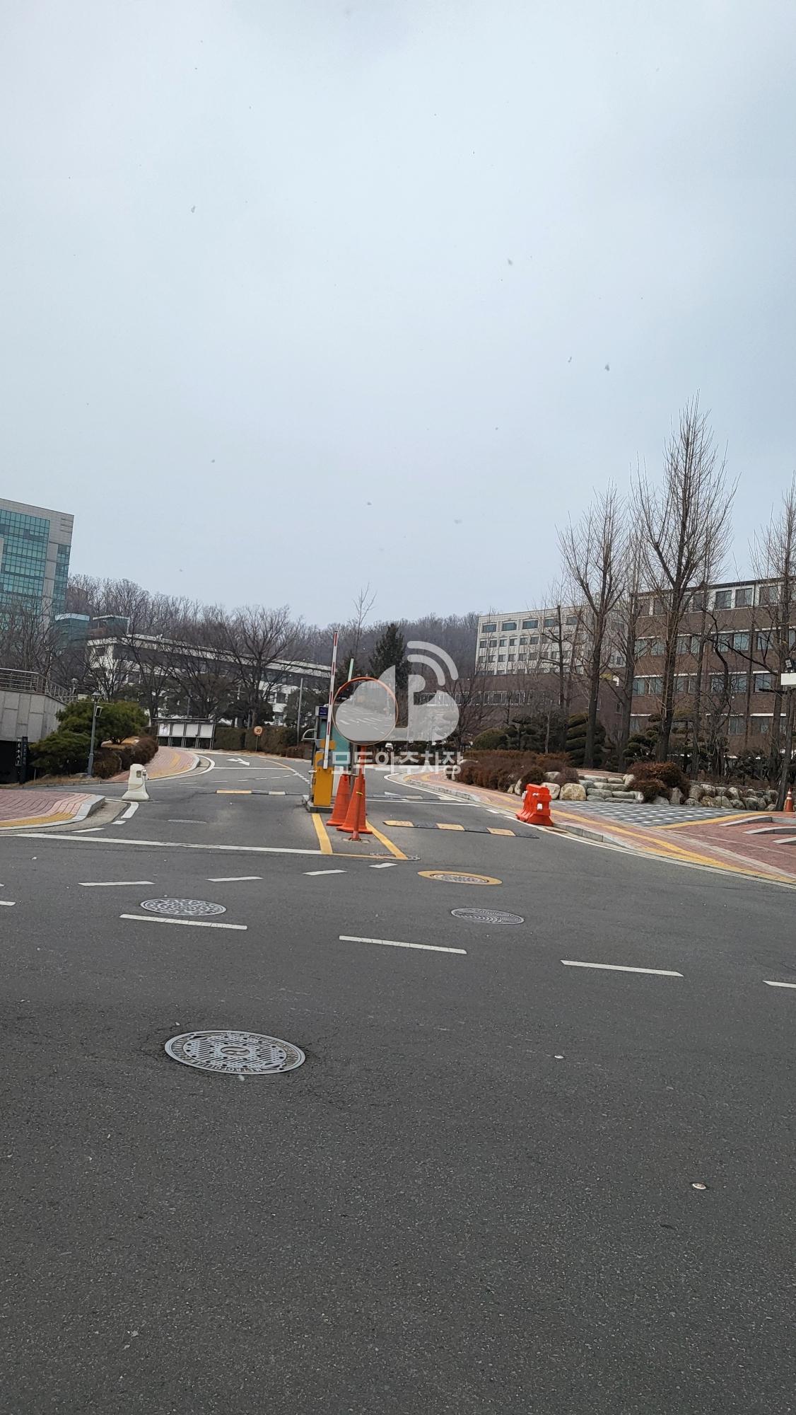 인덕대학교 주차장 이미지 1