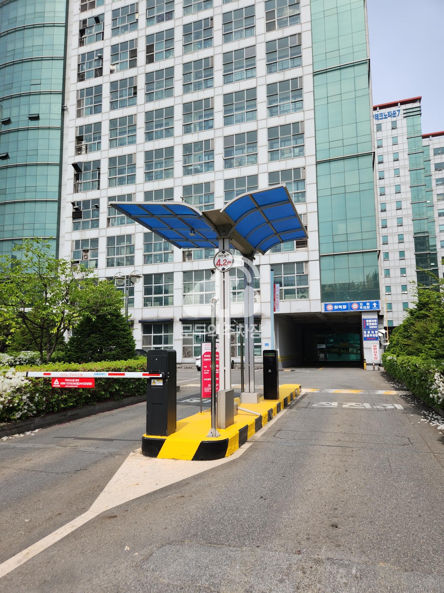 대륭테크노타워6차 주차장 이미지 2