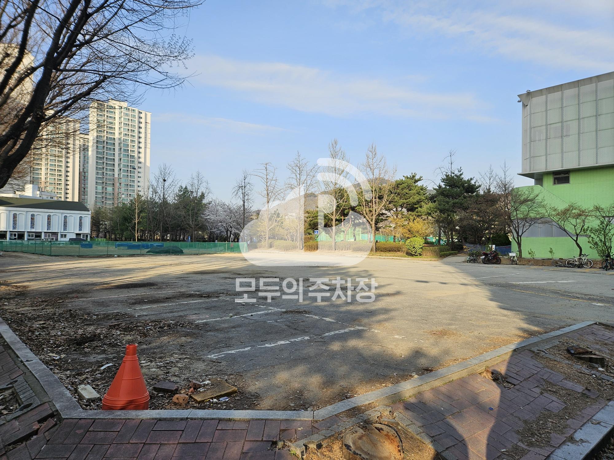 동대문구민회관 주차장 이미지 2