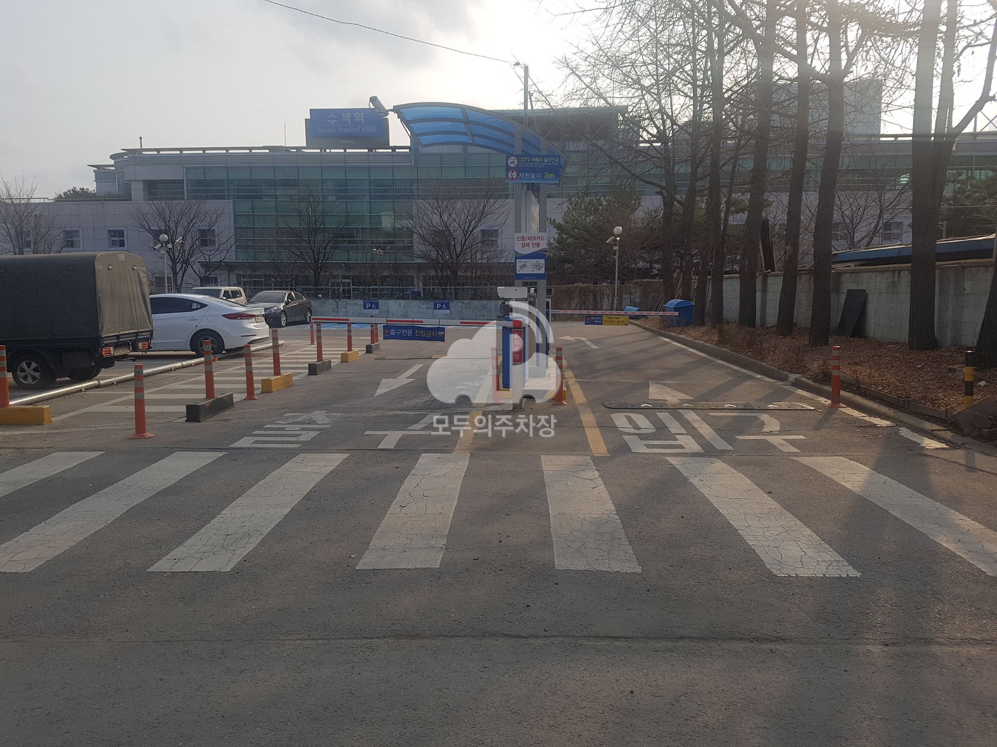 주차장 사진