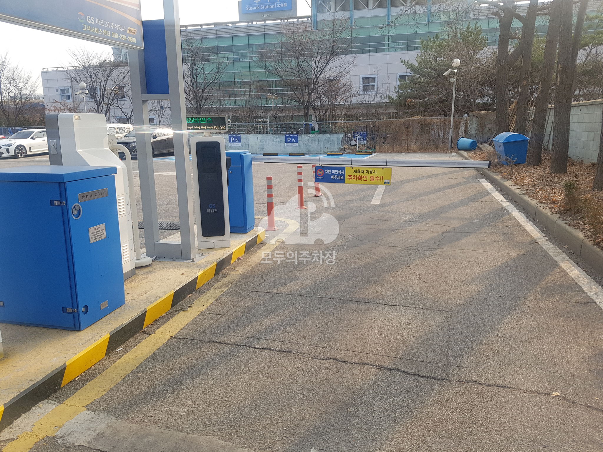 주차장 사진