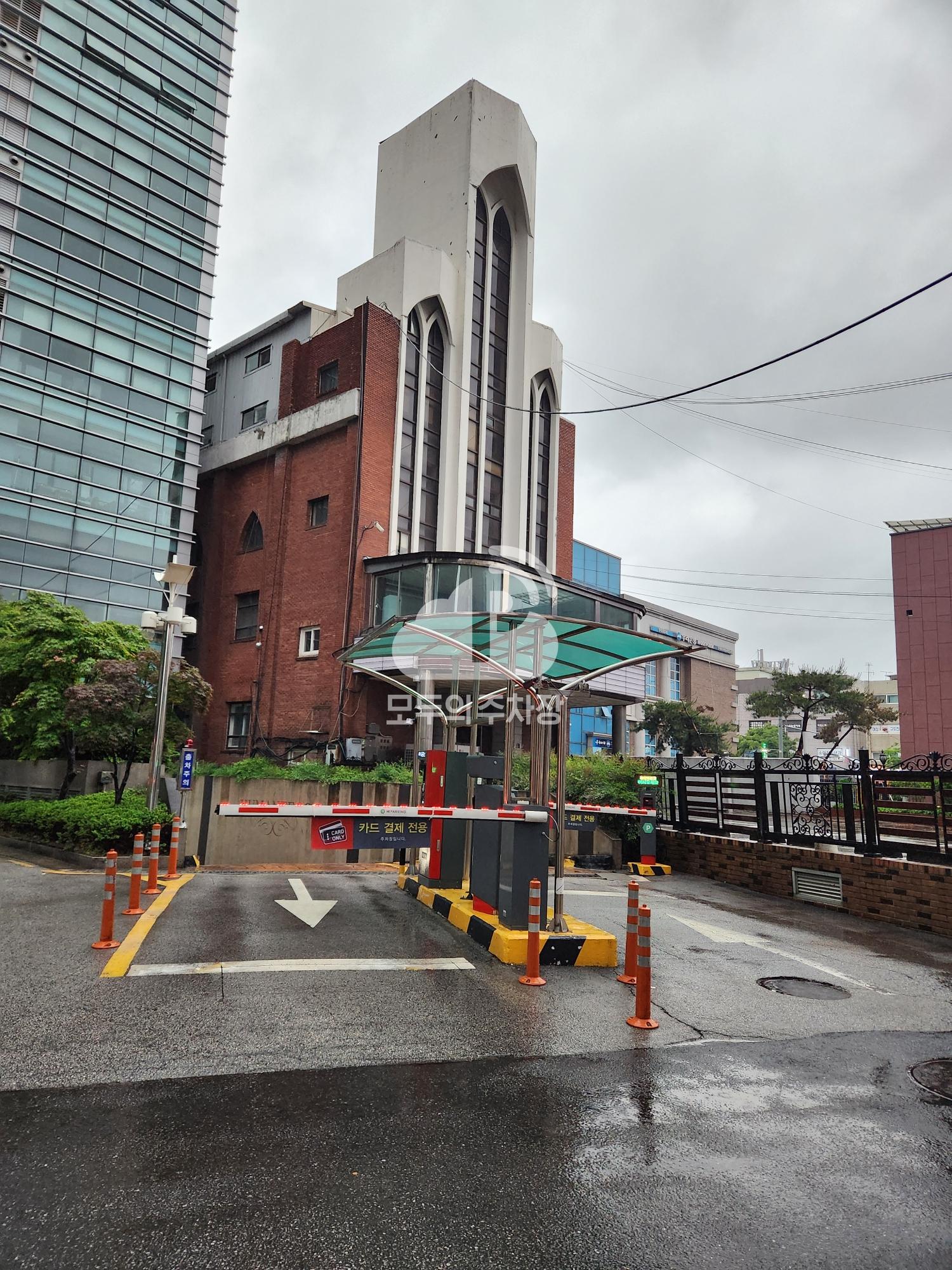 일신건영휴먼테코 주차장 이미지 2