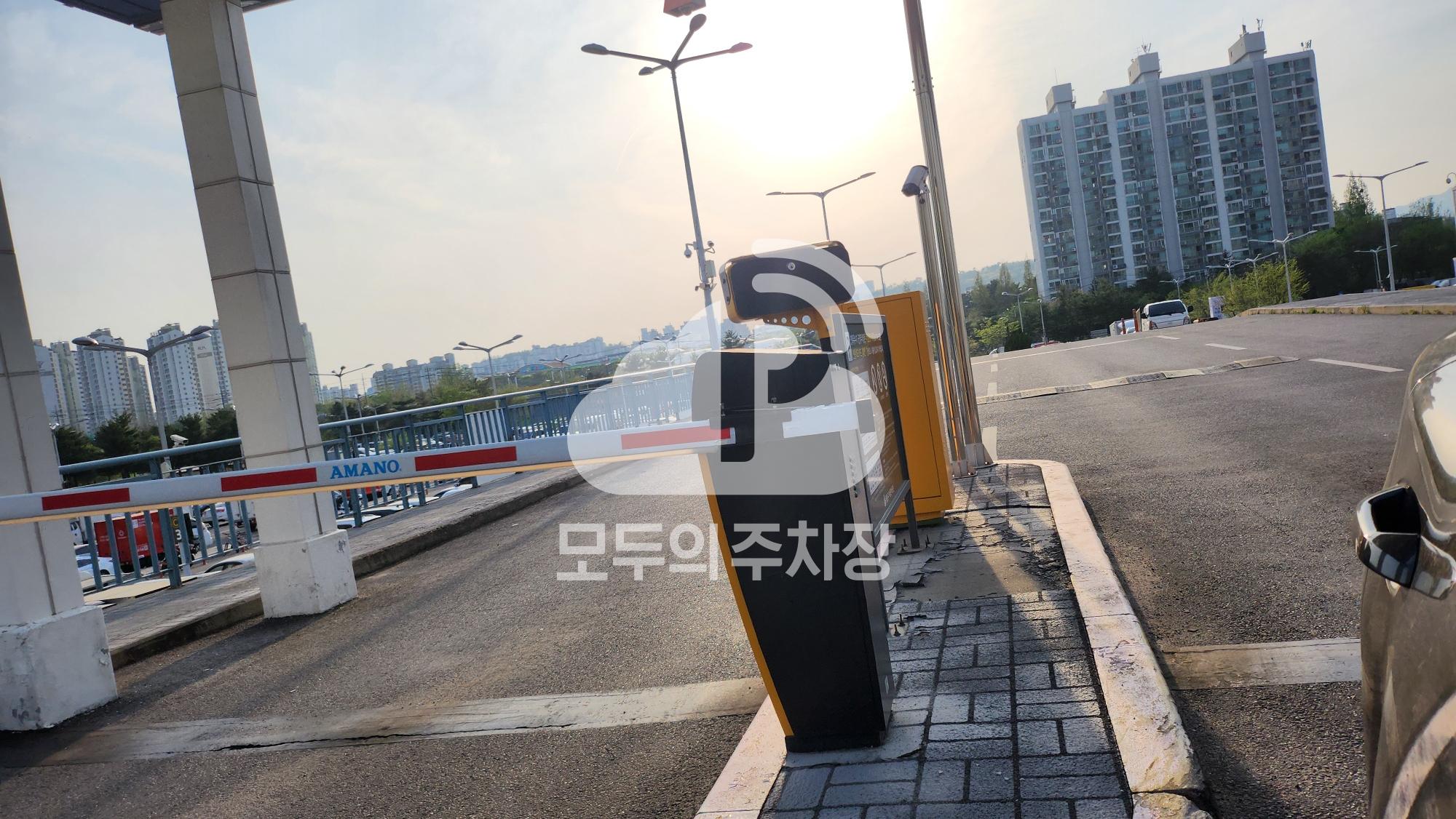 면목유수지 공영 주차장 이미지 2
