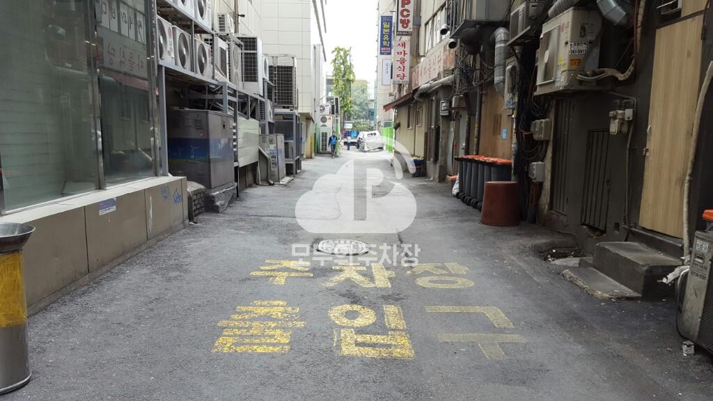 YBM 주차장 이미지 1
