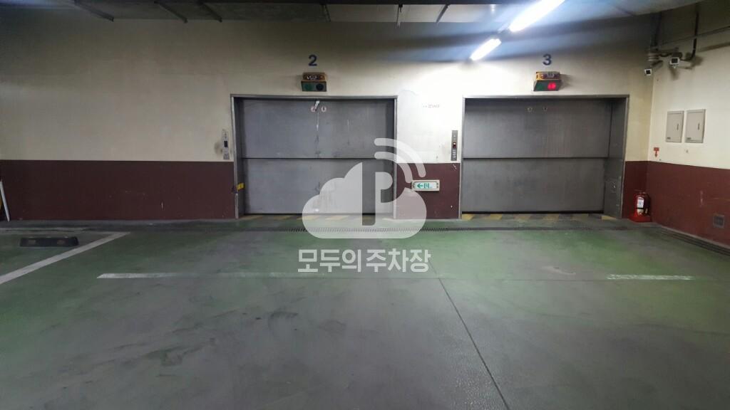 뉴시티빌딩 주차장 이미지 5