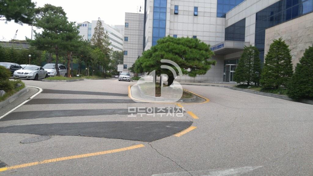 서울대학교 암병원 주차장 이미지 3