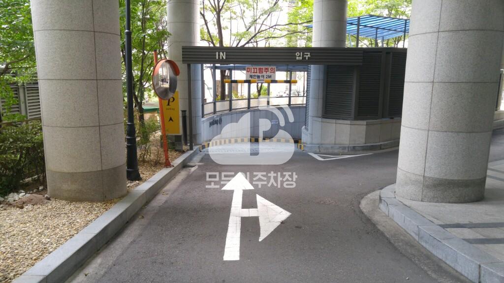 용비어천가 주차장 이미지 4
