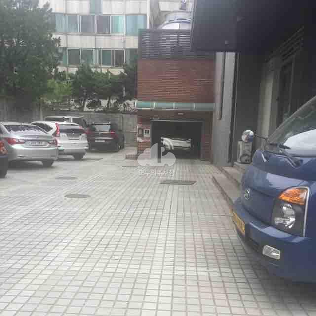 이화빌딩 주차장 이미지 2
