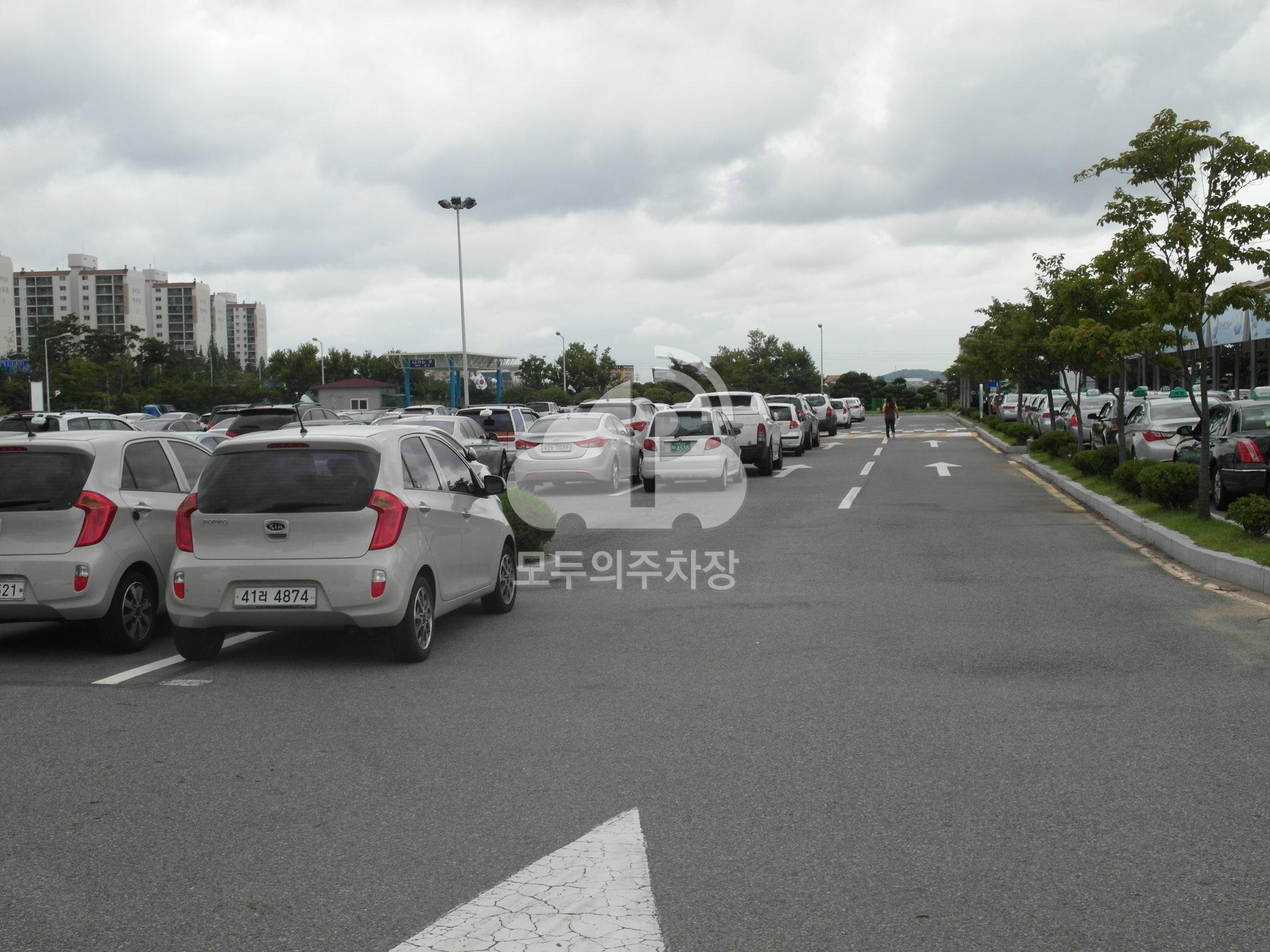 울산공항 민영 주차장 이미지 3