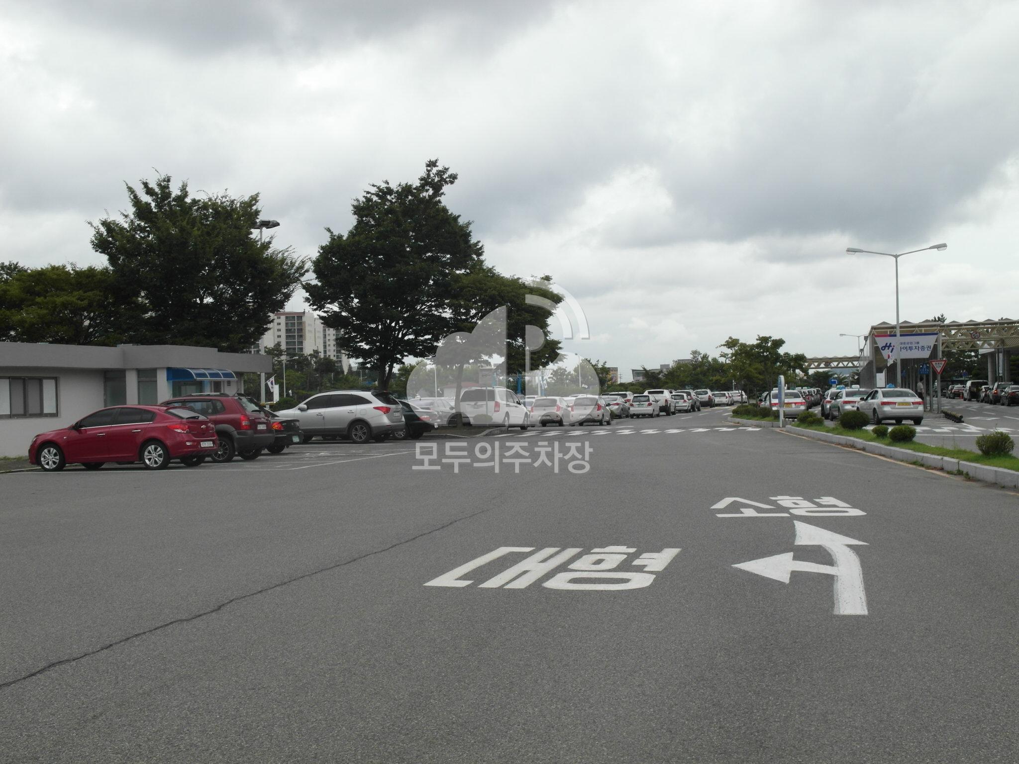 울산공항 민영 주차장 이미지 2