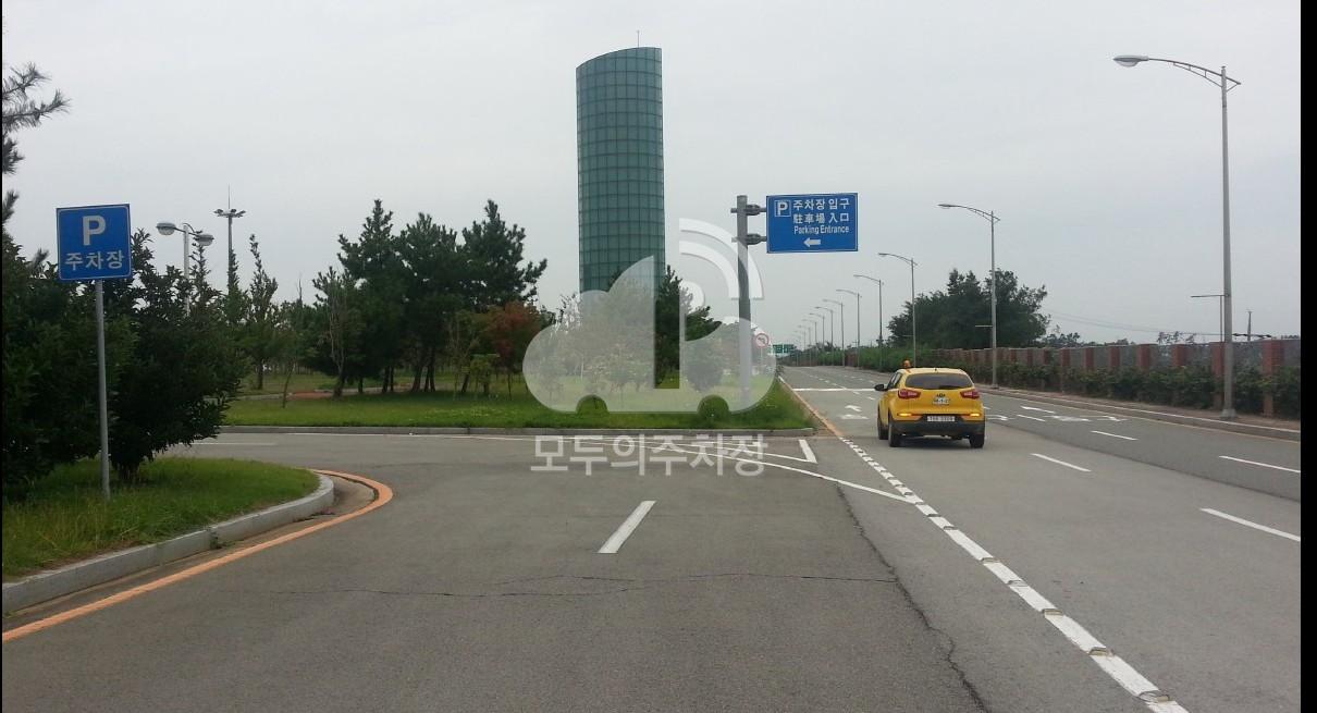 무안공항 주차장 이미지 1