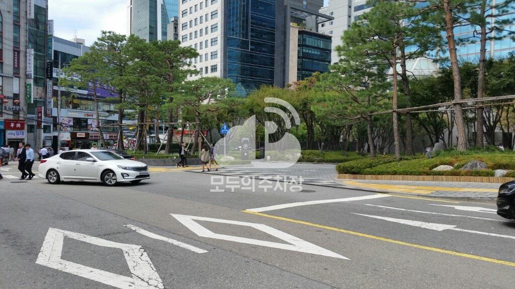 GFC 주차장 이미지 1